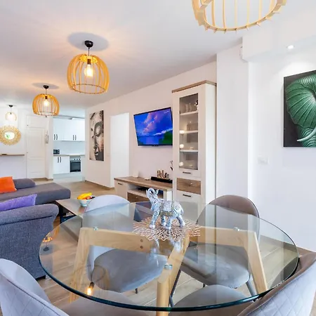 Jennita Costa Adeje (Tenerife)